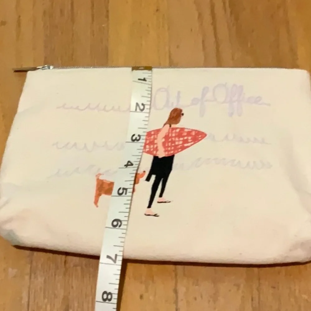 NWOT Anthropologie zipper “out of office” beauty bag